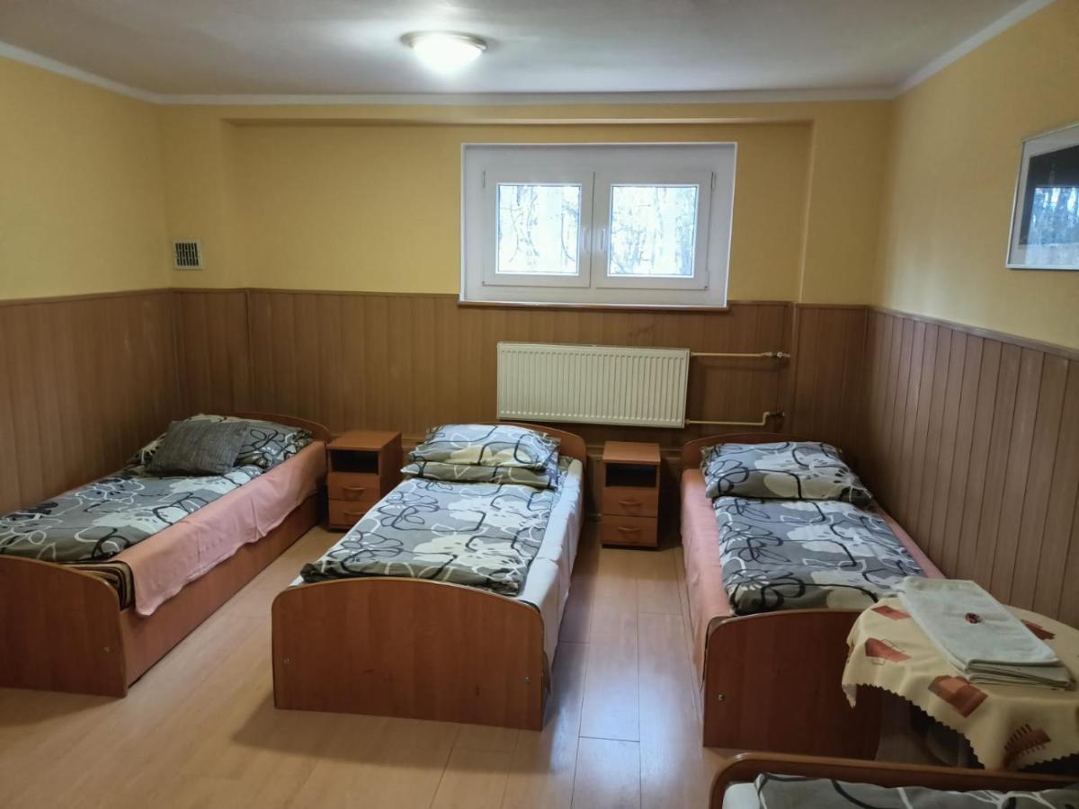 Motel Sportowy Osir 야우르 외부 사진
